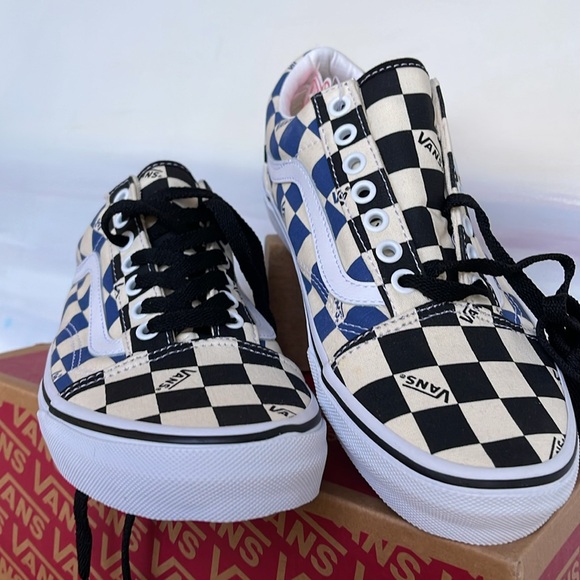 Vans WMNS Old Skool (Big Check) Black/Navy
VN0A4U3BWRT
Sneakers - Picture 6 of 16